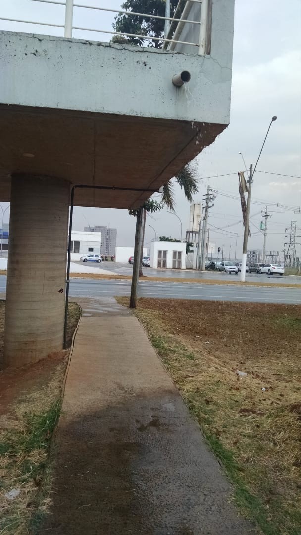 2018731_Joi quer condutor em cano do rodoterminal.